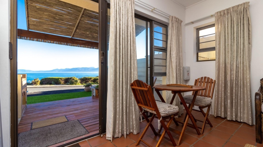 5 Bedroom Property for Sale in De Kelders Western Cape